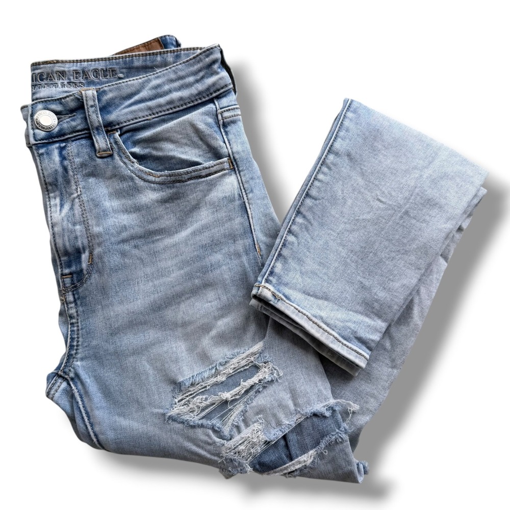 American Eagle Sz 6 Light Wash Denim Super Stretch X Distressed Hi-Rise Jeggings